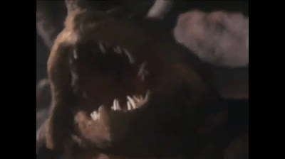 08 Born Free - Battaglia tra i dinosauri