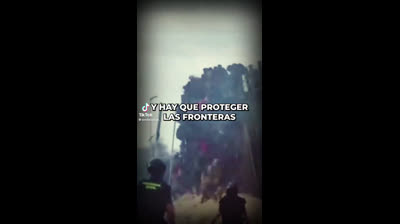 Nadie nos va a decir desde fuera cómo debemos defender las paredes de nuestra casa. Solo nos queda vox ?️⚔️??