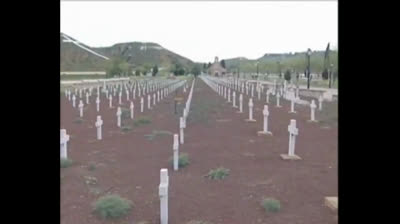 En Octubre de 1936 las autoridades rojorepublicanas comienzan a sacarlos de las cárceles para fusilarlar a 10.500 presos .