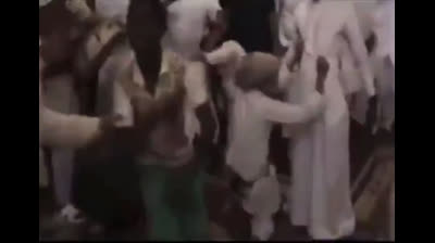 LA HOMOSEXUALIDAD ESTA PROHIBIDA Y SE CASTIGA CON LA MUERTE. Pero mantener a niños Bacha Bazi, como esclavos sexuales no es violación, ni pederastia, ni de homosexuales.