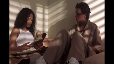 Amor de Aluguel 2003 - Filme de Comédia Romântica - 1h43min