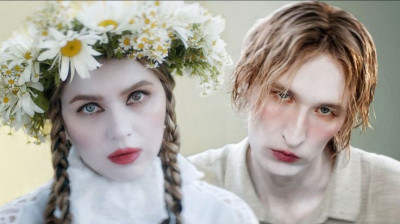 KUSS  DES  TODES - Kisses  of  Death - Rusia  - Erin  Mommsen  Wolff,