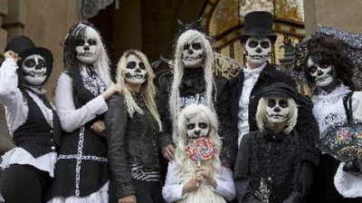 Kostümideen für Halloween 2024: Leuchte in der Nacht!