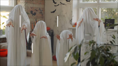 Di Cosa Potrei Vestirmi per Halloween?