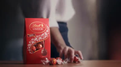 Lindt LINDOR Made To Melt You - Chocolate