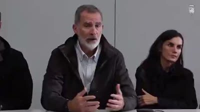 Resulta que la culpa de la frustración no es porque los valencianos lleven cinco días abandonados por el Gobierno sino porque la gente, que es tonta, no entiende la operatividad y la dificultad de las emergencias.