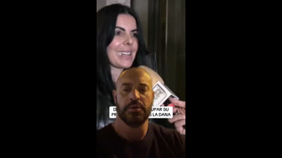 Lo que están haciendo con las personas que pagan sus impuestos... es para poner una horca en cada plaza y ponerlos en fila india e ir pasando lista sin temblar el pulso!