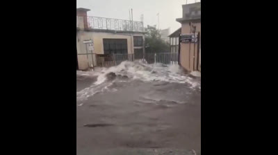 ITALIA ??  Digan lo que digan nada de lo que esta pasando y va a pasar es natural todo es provocado y ejecutado para la despoblación de los accidentales agenda 30.