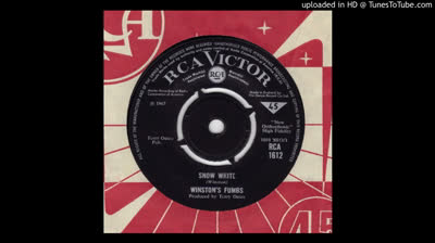 Winston's Fumbs (1967) - Snow White