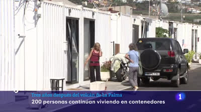 Mientras los ilegales recién llegados son repartidos en hoteles con pensión completa llevados gratis a la península. Familias españolas continúan viviendo en barracones...