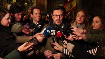 “La corrupción y la traición de Pedro Sánchez no tiene límites. Son capaces de todo por un día más en el poder”.