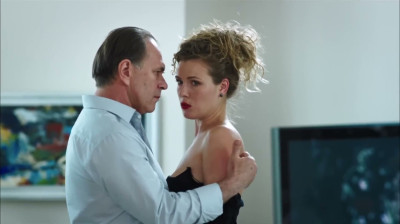 Viktoriya Maslova as Dasha - Tonkiy lyod Saison 1 Episode 9 (2016)